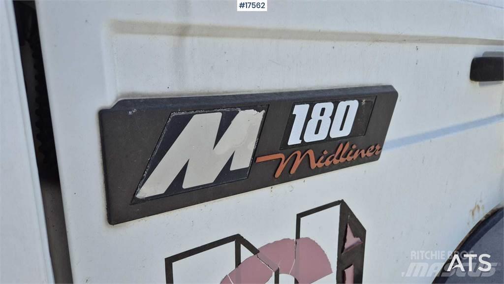 Renault M180 Tovornjaki z žerjavom
