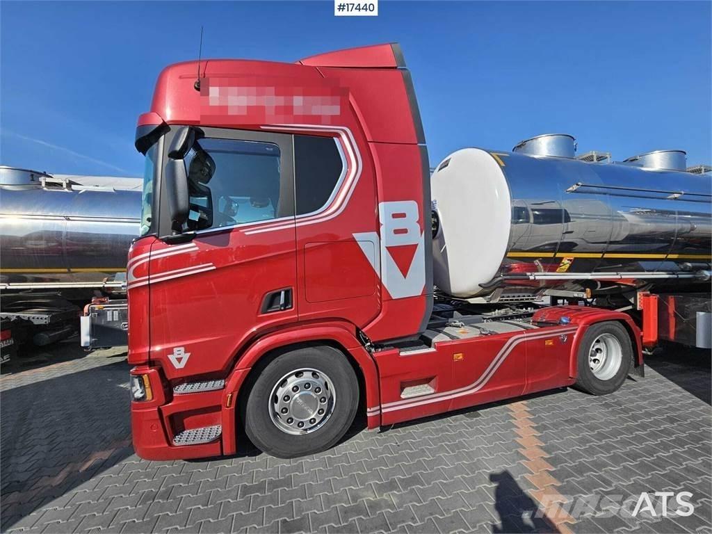 Scania R530 V8 Vlačilci