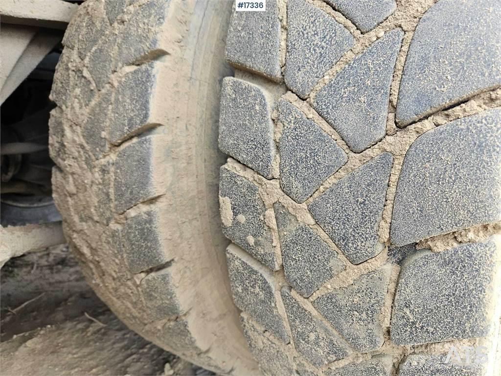 Volvo fm 84R13 8x4 Kiper tovornjaki