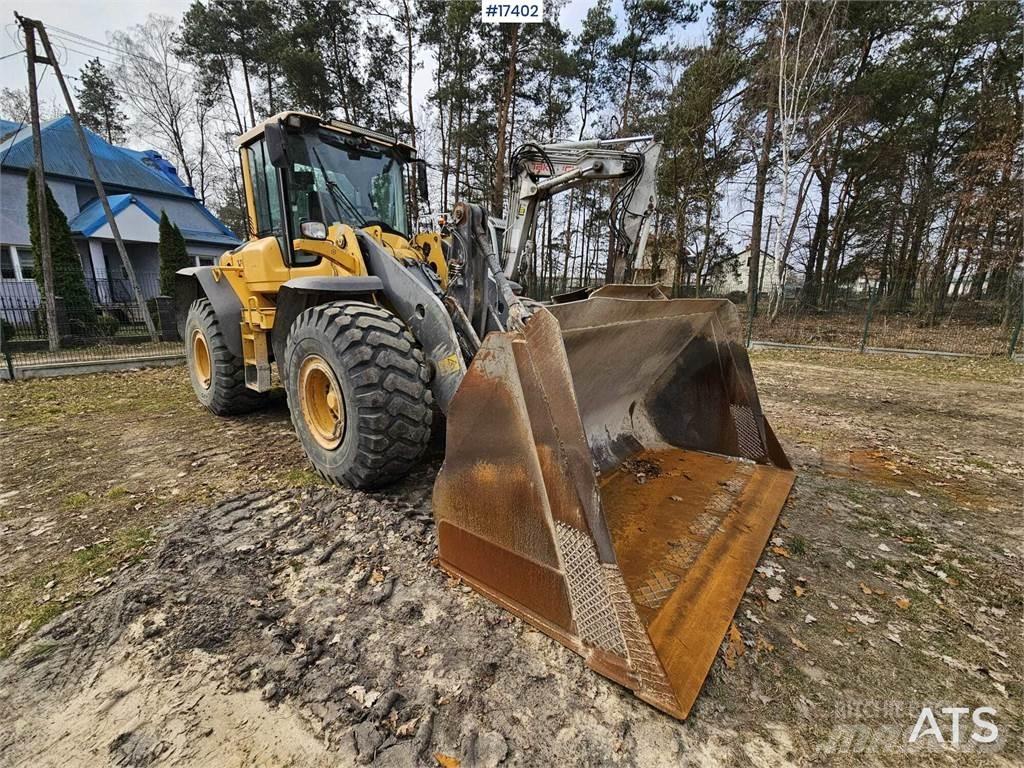 Volvo L120F Kolesni nakladalci