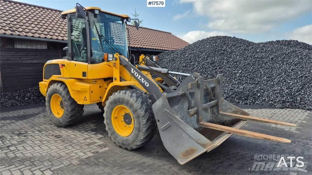 Volvo L30G Kolesni nakladalci