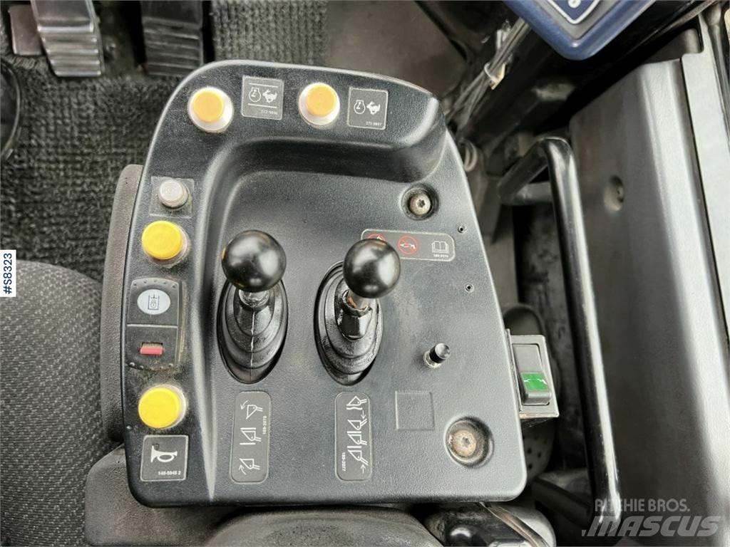 CAT 988H Kolesni Buldožerji