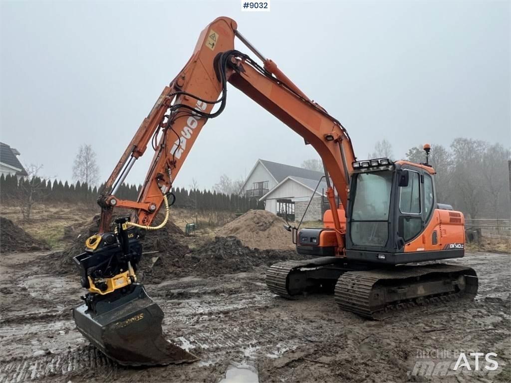 Doosan DX140LC Bagri goseničarji
