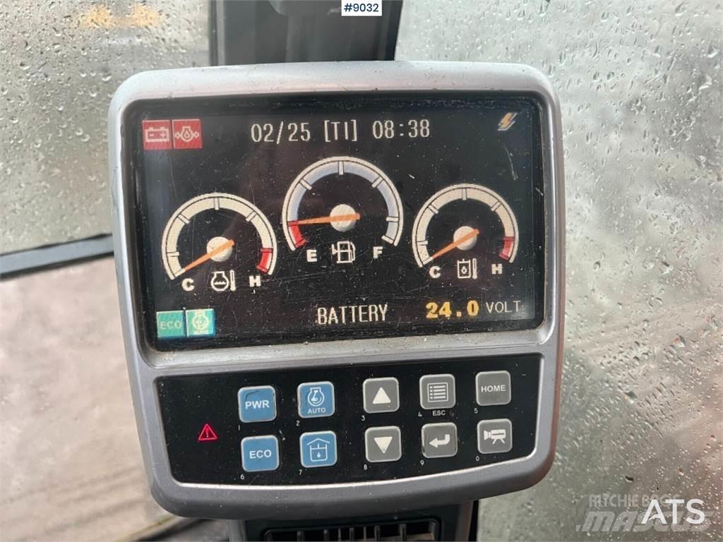 Doosan DX140LC Bagri goseničarji