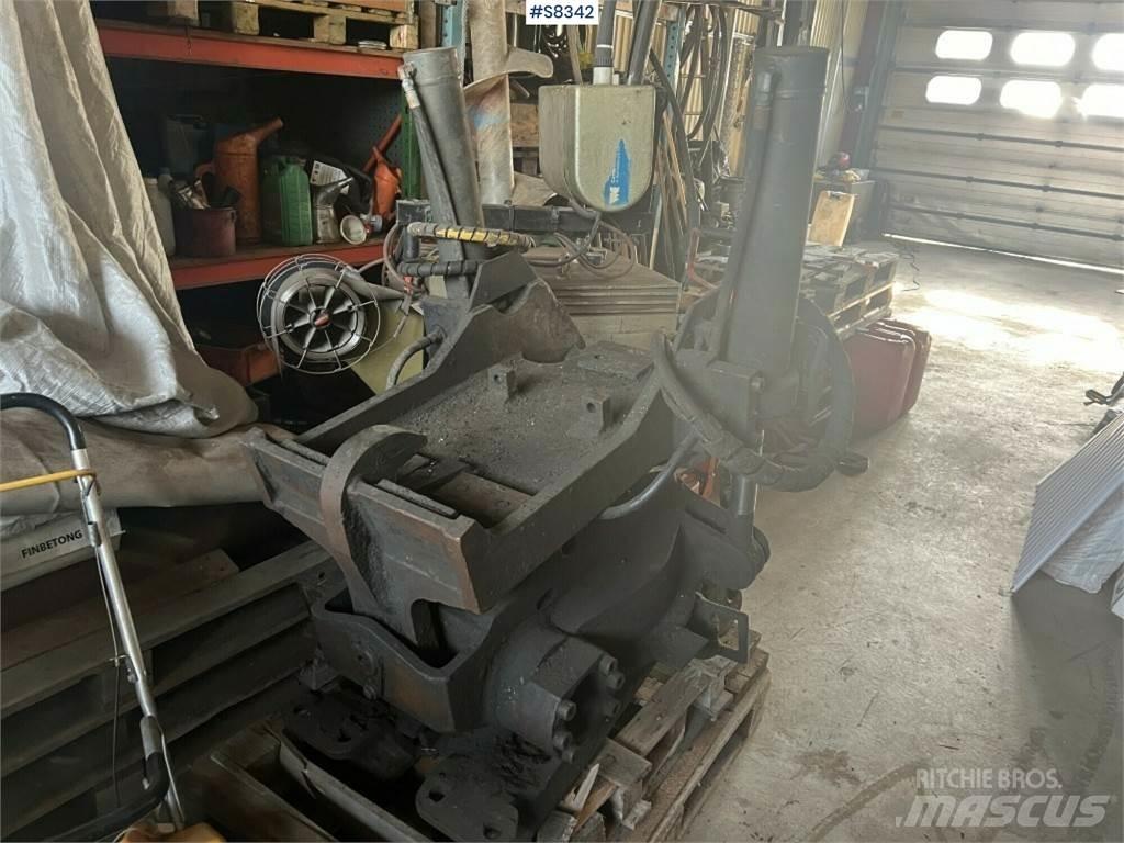 Engcon EC30 Drugi deli