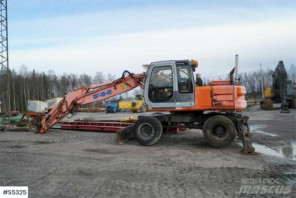 Hitachi EX165W Bagri na kolesih