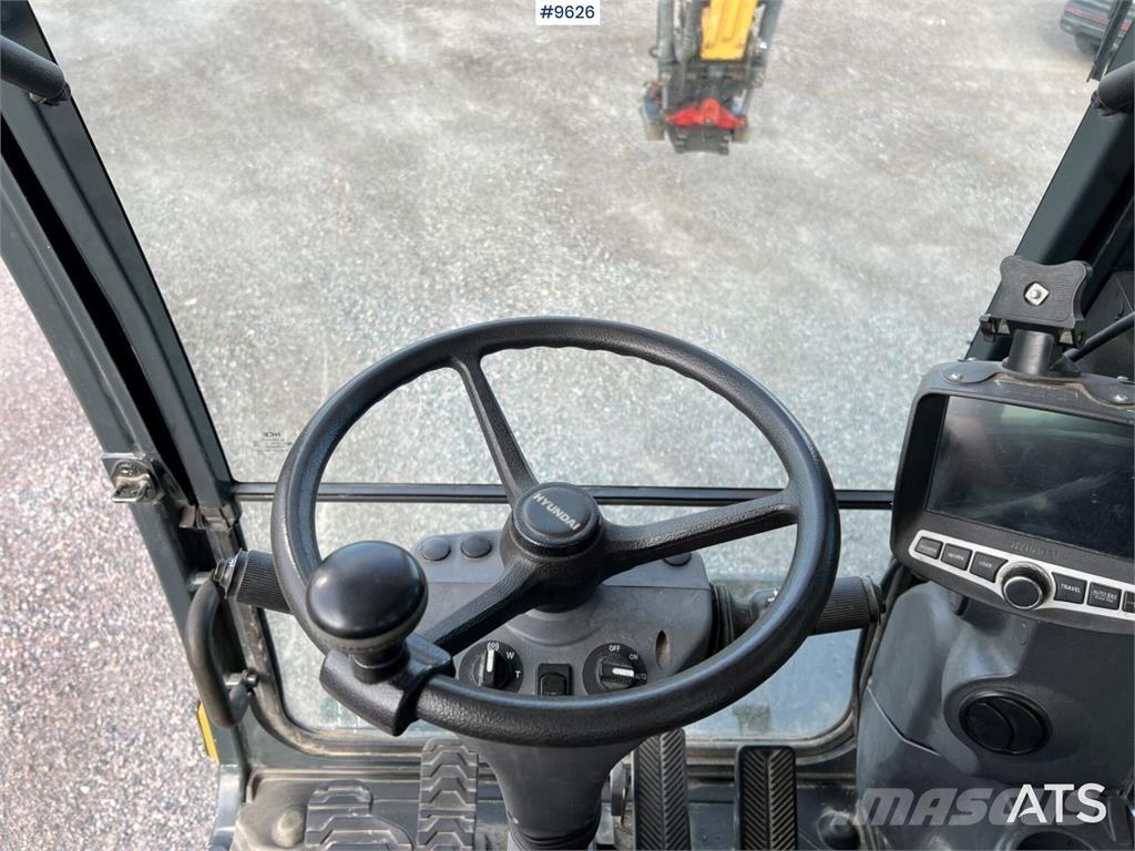 Hyundai 140W-9A Bagri na kolesih