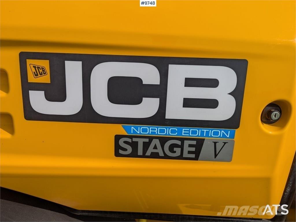 JCB 409 Kolesni nakladalci
