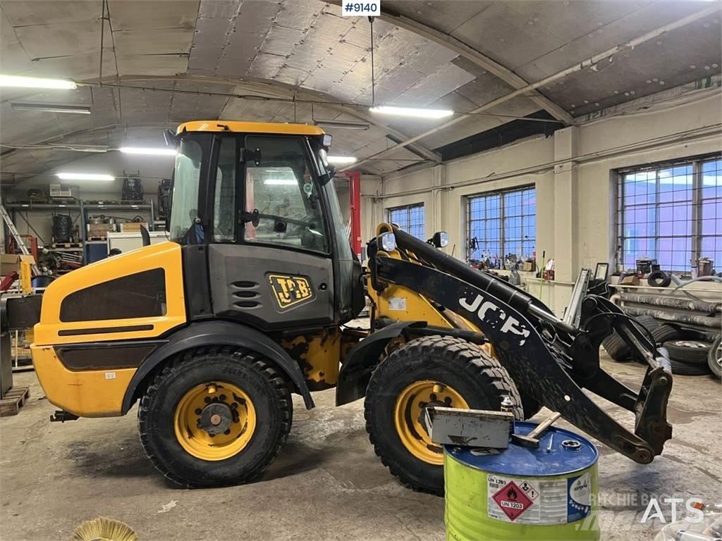 JCB 409 T4 Kolesni Buldožerji