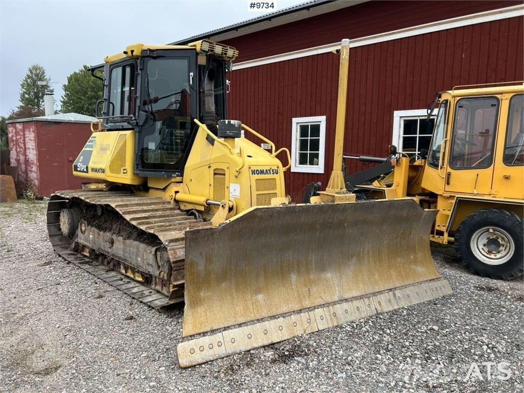 Komatsu D51PX-22 Buldožerji goseničarji