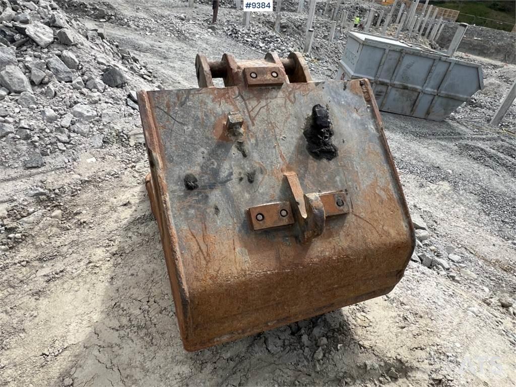 Komatsu PC210LC-8 Bagri goseničarji