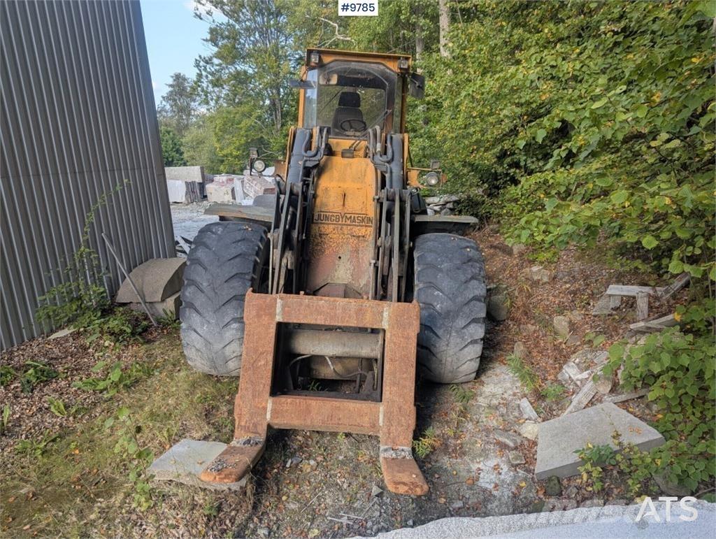 Ljungby L25 Kolesni nakladalci