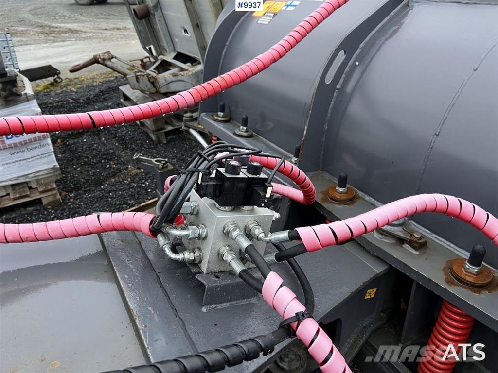 Pome JETI/ Volvo Plugi