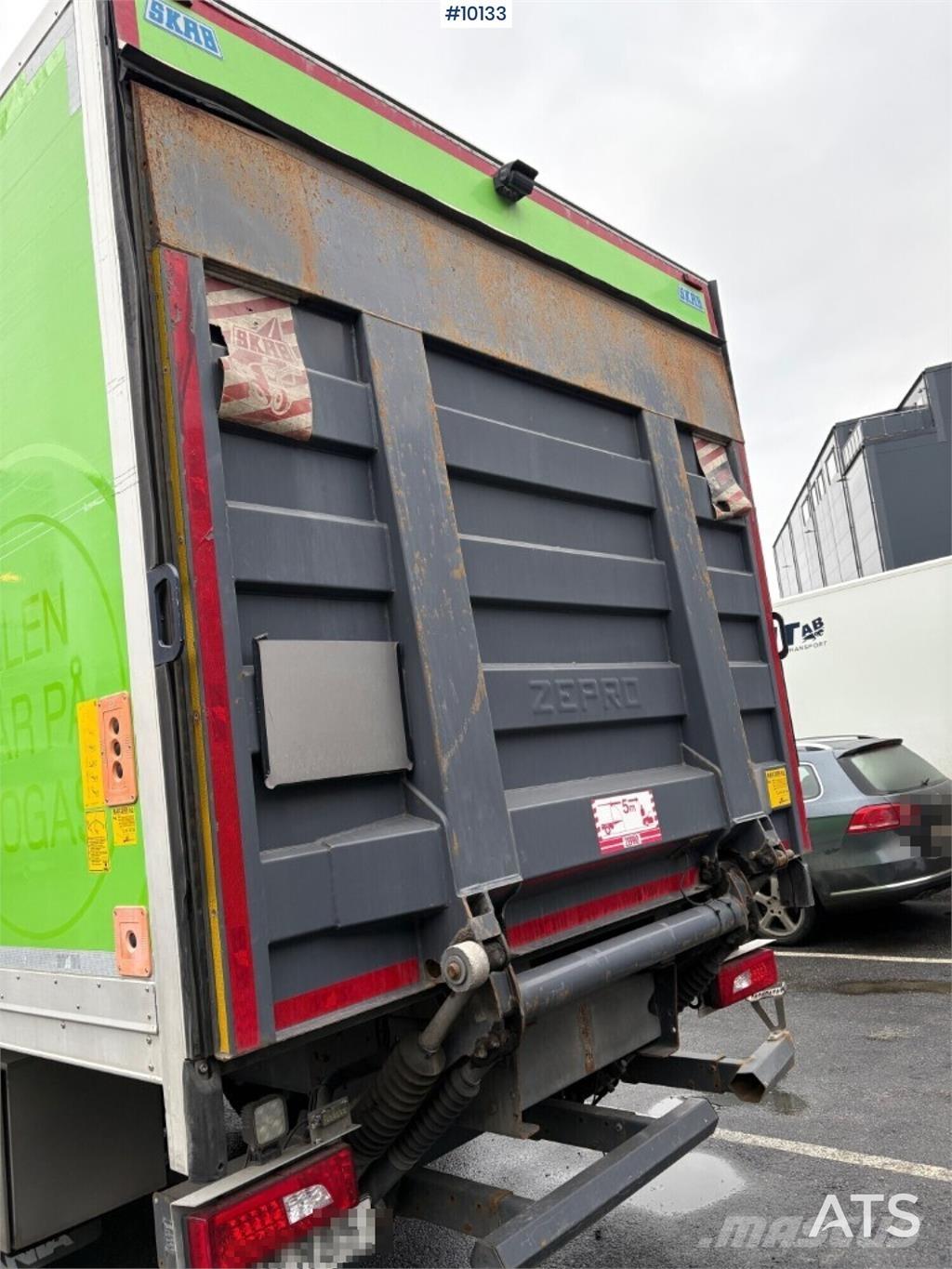 Scania P280B4X2NB Tovornjaki zabojniki