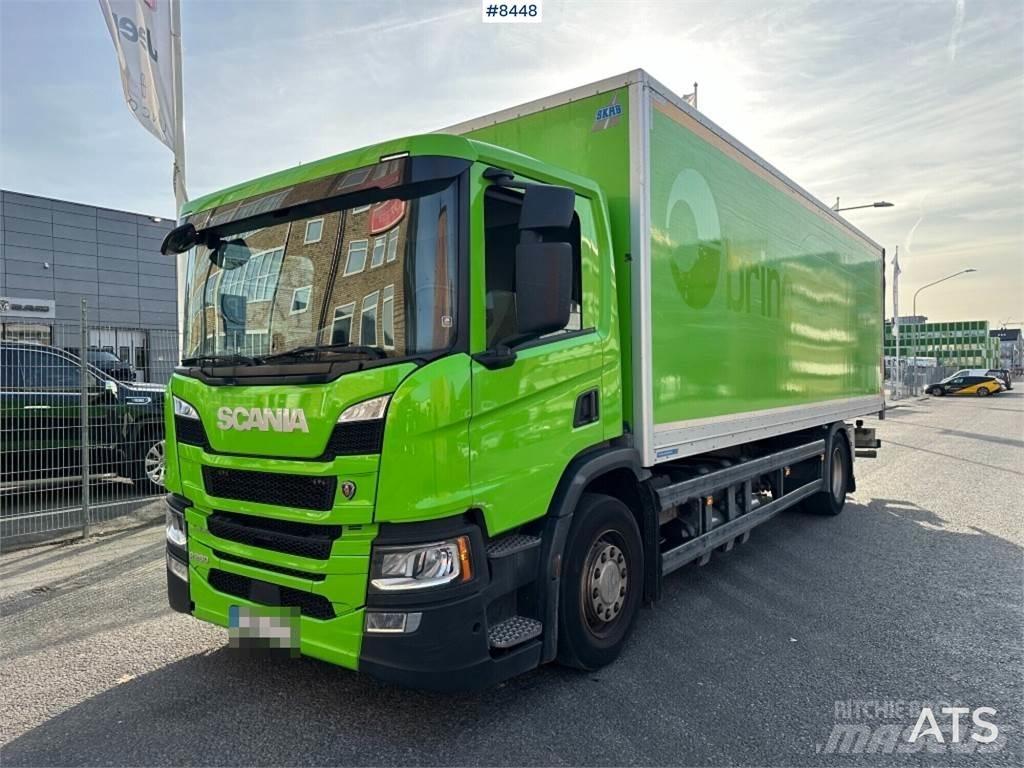 Scania P280B4X2NB Tovornjaki zabojniki