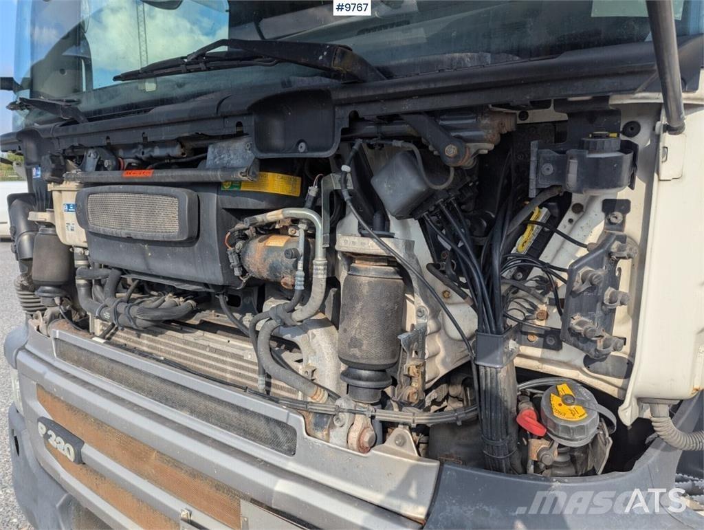 Scania P320 Tovornjaki zabojniki