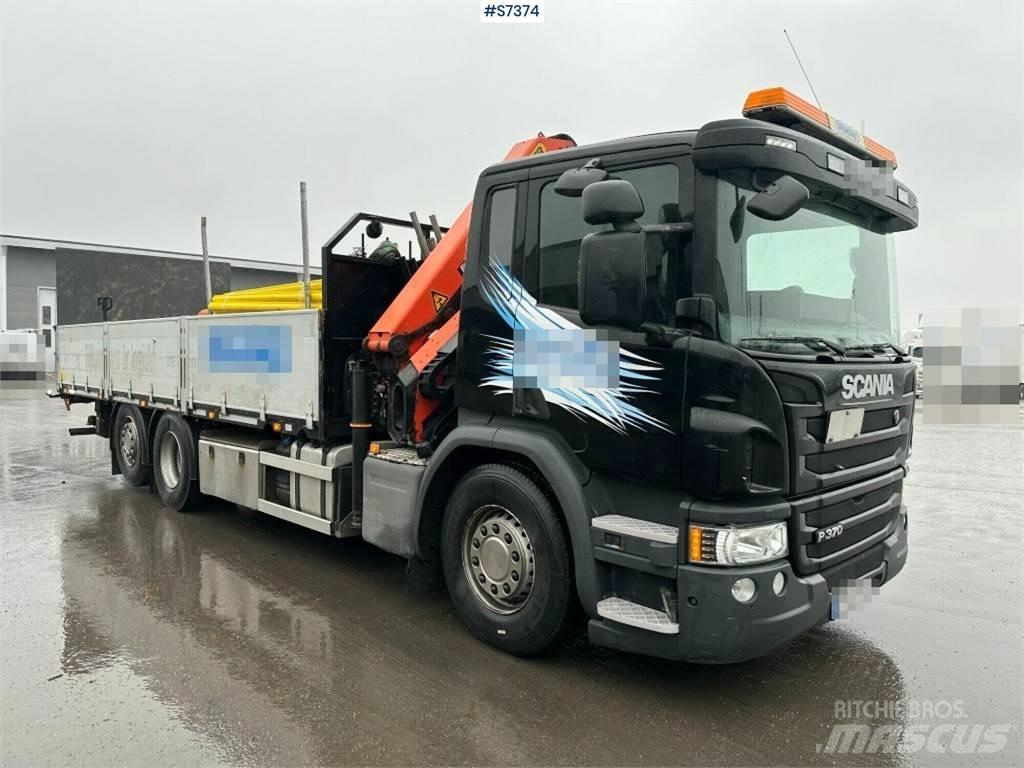 Scania P370 Tovornjaki z žerjavom