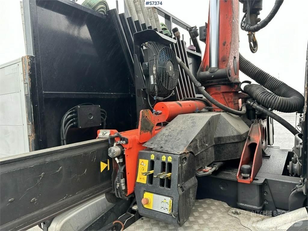 Scania P370 Tovornjaki z žerjavom