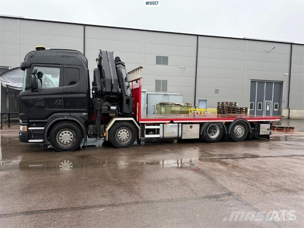 Scania R520 Tovornjaki z žerjavom