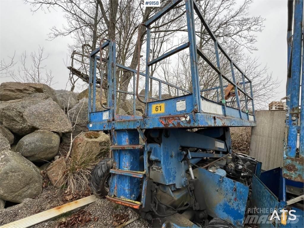 UpRight SL26 Druga dvigala in dvižne ploščadi