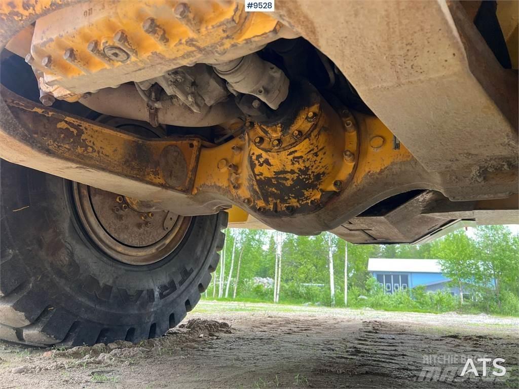 Volvo A25D Zglobni demperji