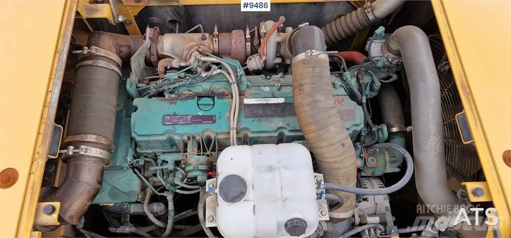 Volvo EC300DL Bagri goseničarji