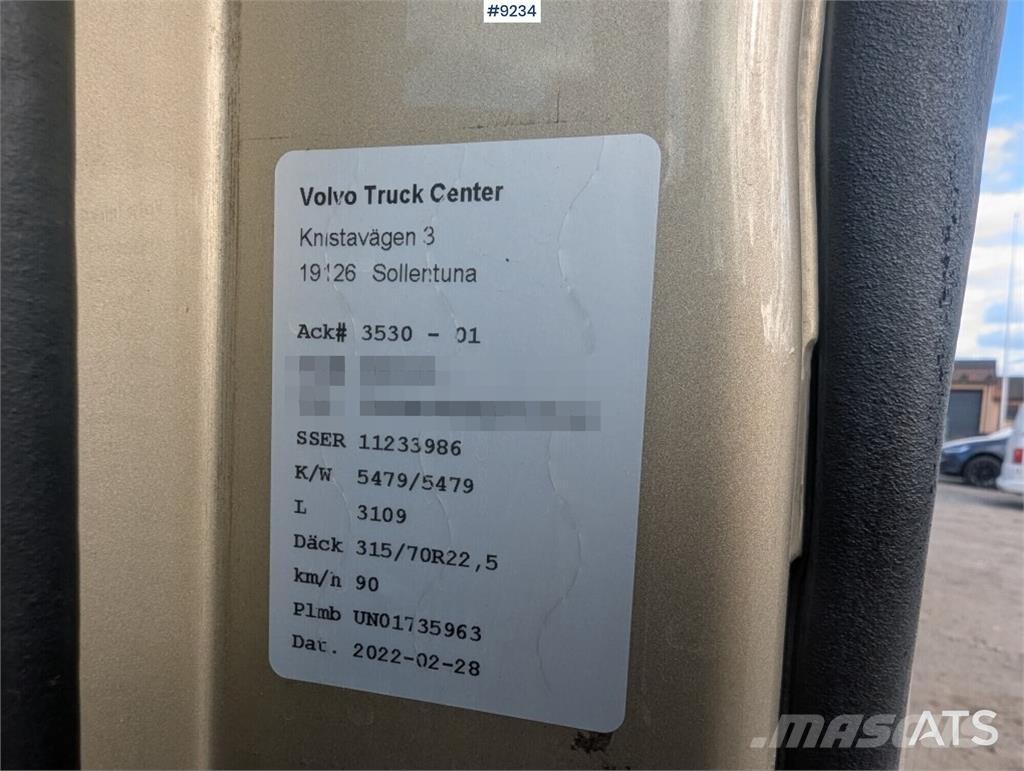 Volvo FM Tovornjaki z žerjavom