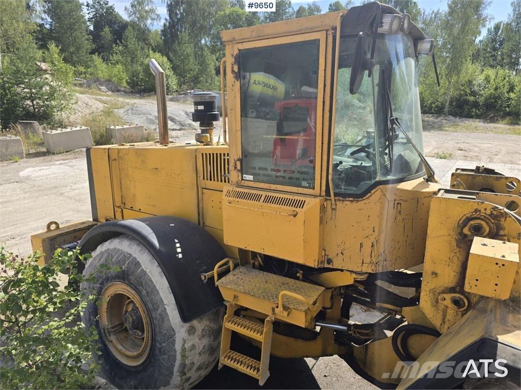 Volvo L120 Kolesni Buldožerji