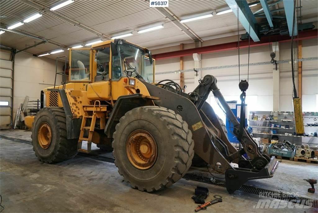 Volvo L220E Kolesni nakladalci