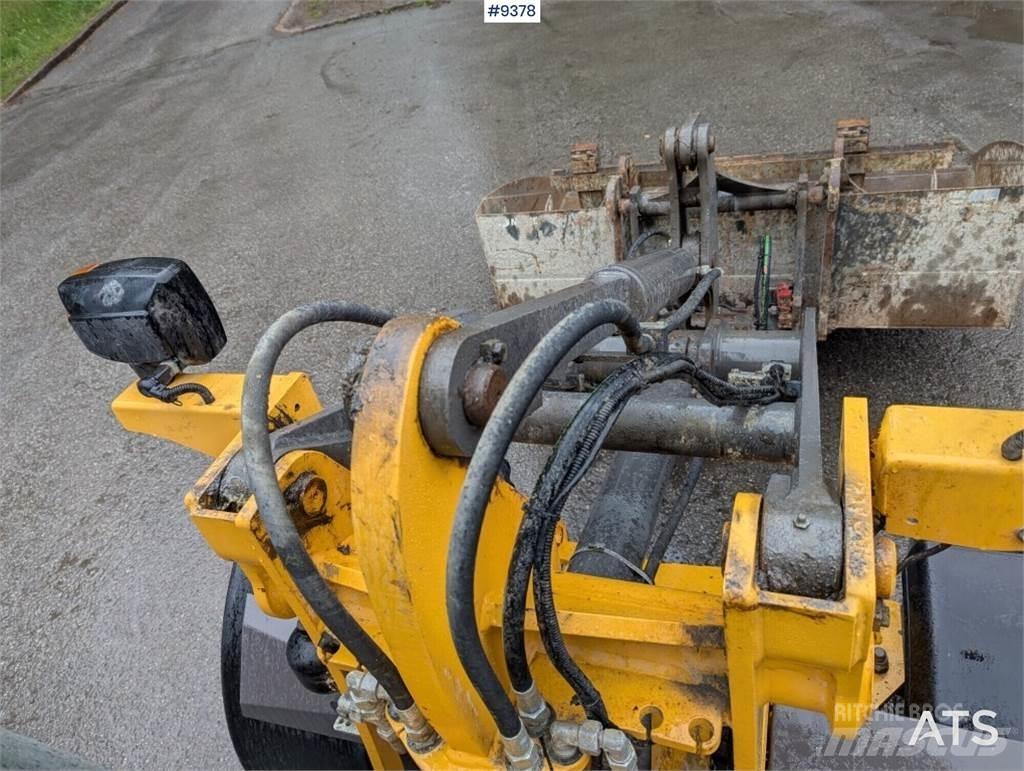 Volvo L25F Kolesni Buldožerji