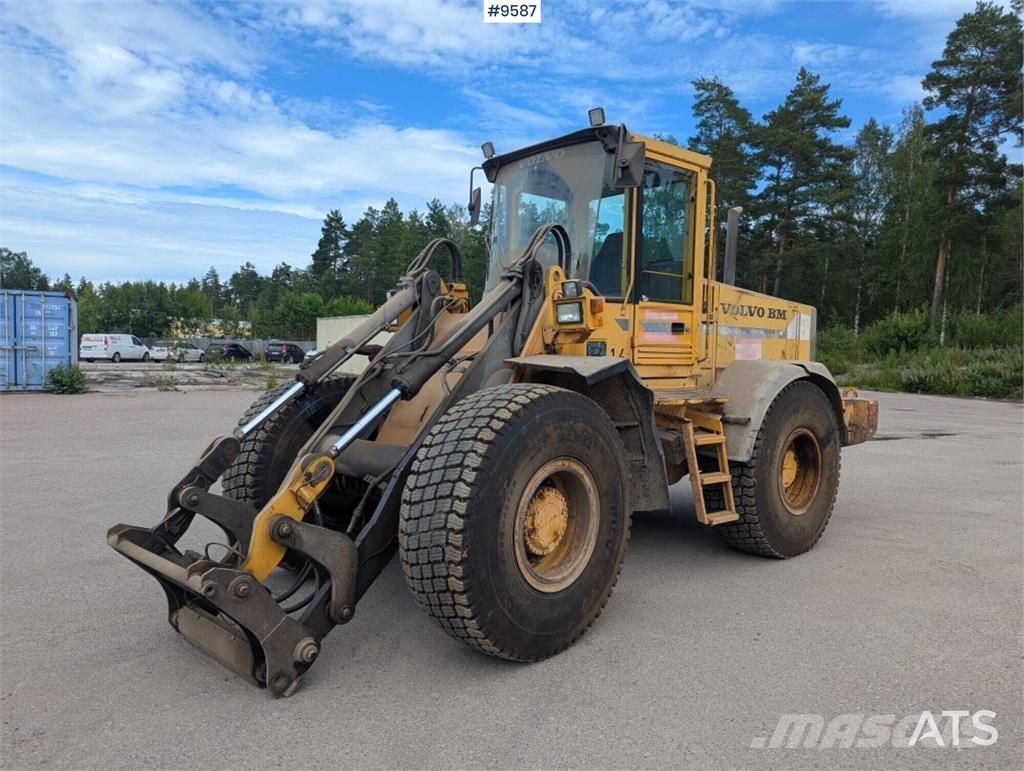 Volvo L90B Kolesni nakladalci