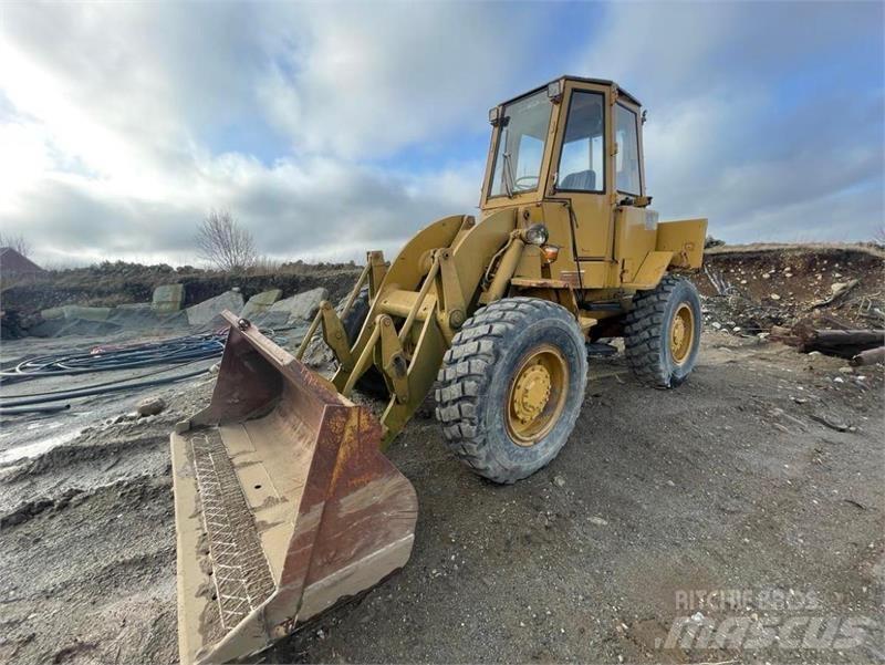 CAT 920 Kolesni nakladalci