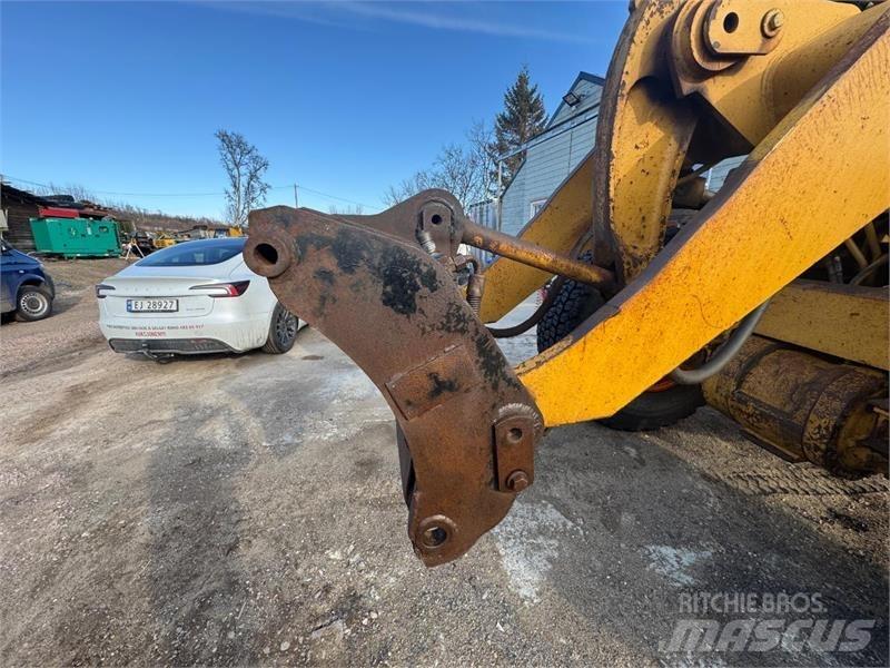 CAT 938G Kolesni nakladalci