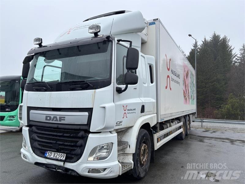 DAF CF Tovornjaki zabojniki