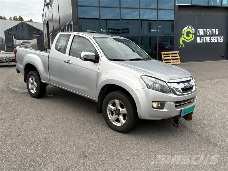 Isuzu D-max Avtomobili