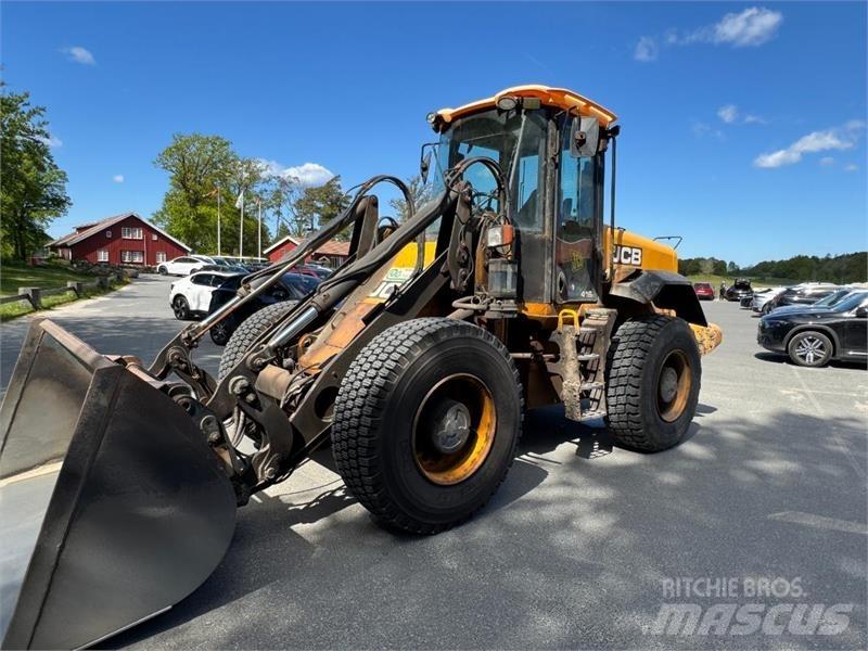 JCB 416k Kolesni nakladalci