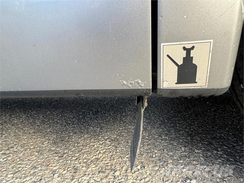 MAN NEOPLAN Potovalni avtobusi