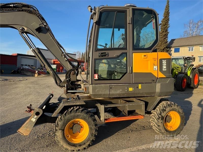 Volvo EW60E Bagri goseničarji