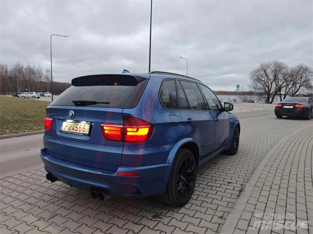 BMW  Avtomobili