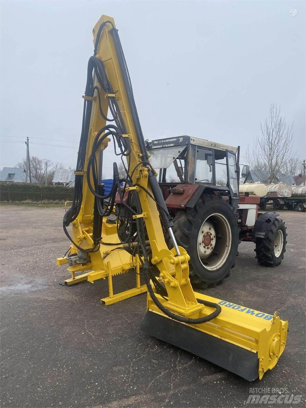 Bomford 800 Diskaste kosilnice