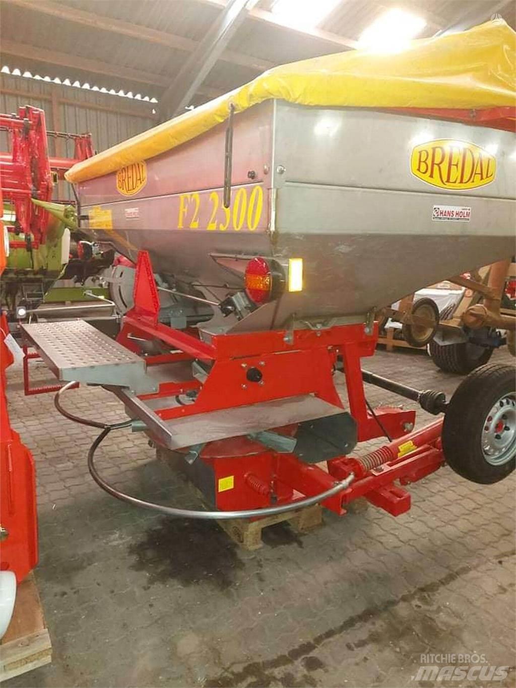 Bredal F2 2500 Trosilniki mineralnega gnojila
