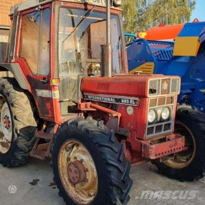 Case IH 685 XL Menjalnik