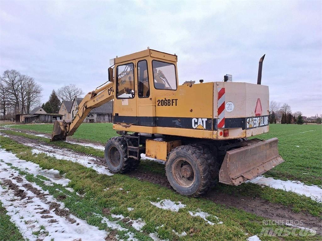 CAT 206 B FT Bagri goseničarji
