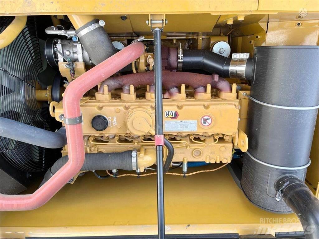 CAT 323D3 Bagri goseničarji