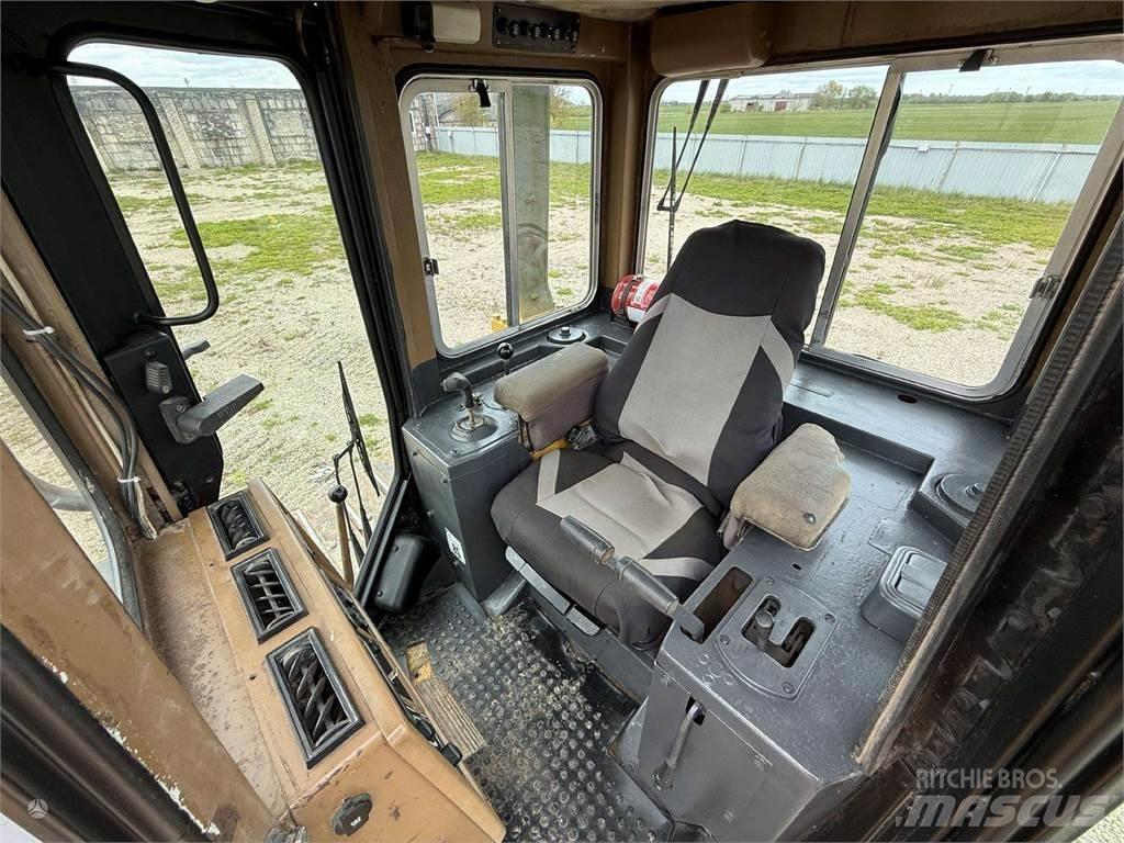 CAT D4H LGP Buldožerji goseničarji