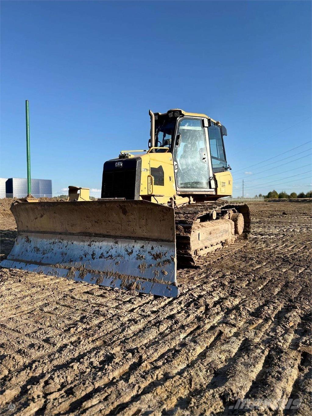CAT D5 K Buldožerji goseničarji