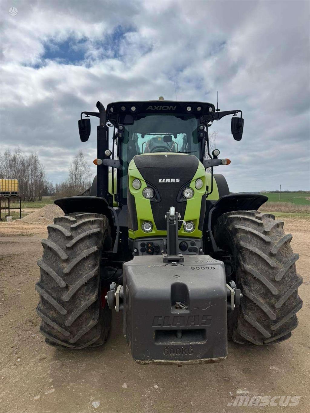 CLAAS Axion 870 Traktorji