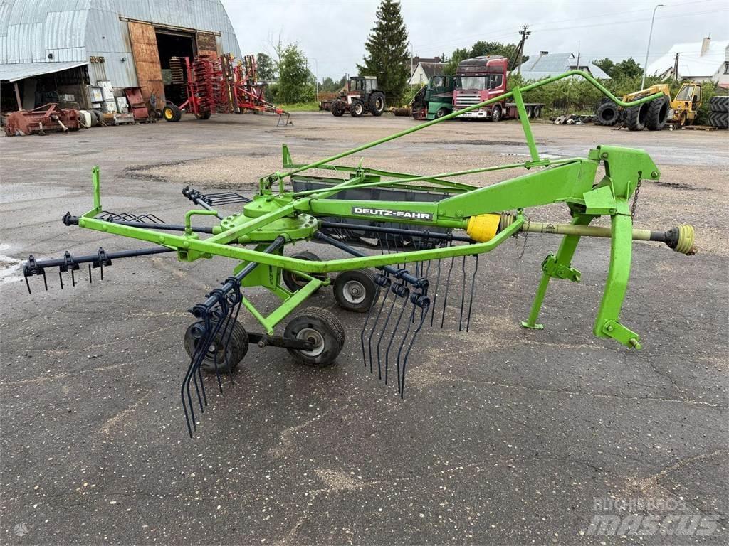 Deutz-Fahr 300 Mešalne hranilnice
