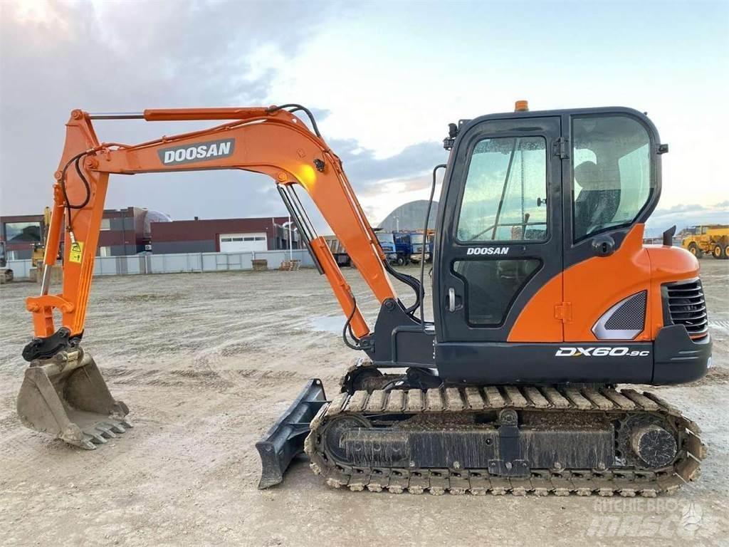 Doosan DX 60 C Mini bagri <7t