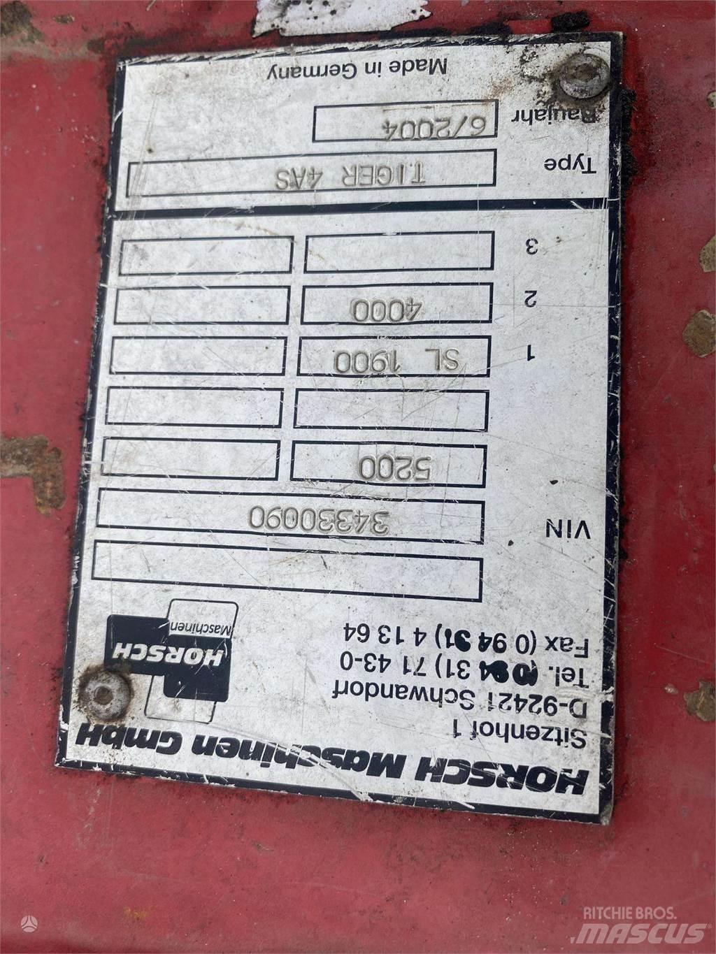 Horsch Tiger 4AS Travniške brane